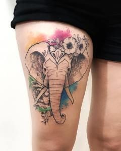 Tattoos von nombres con flores para mujeres 6